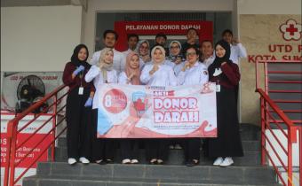 foto bersama di PMI
